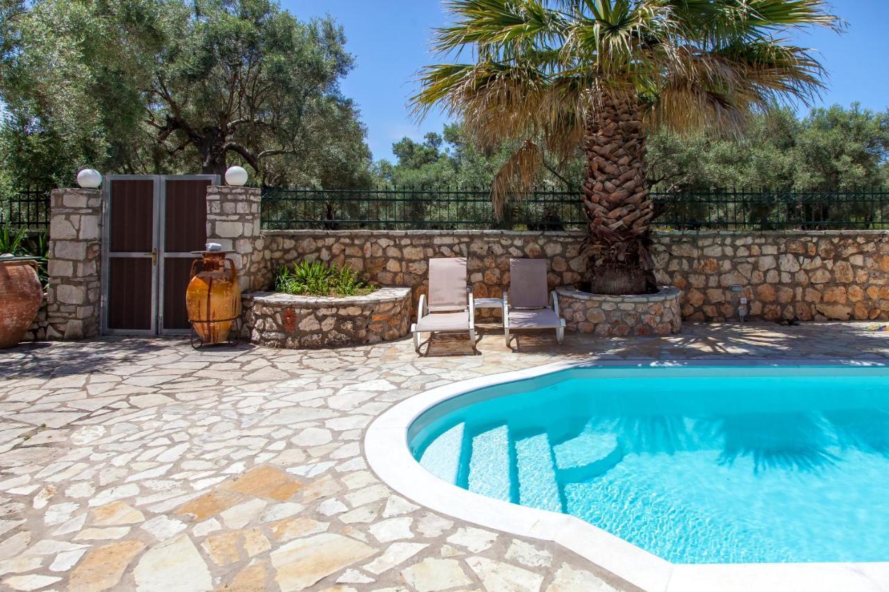 Elite Escape Villa Tsoukalades Exterior photo